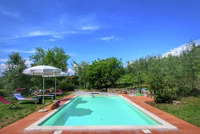 Urige Villa in Lucignano mit privatem Pool