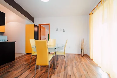Schöne Wohnung mit Pool
