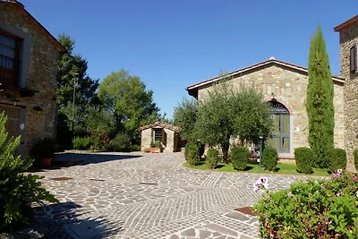 Ferienhaus in Montecarelli mit Swimmingpool