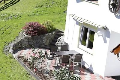 Luxuriöses Ferienhaus mit Terrasse