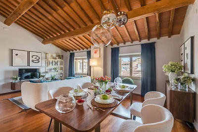 Penthouse in Lucca met Uitzicht op Stad