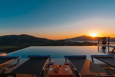 Villa in Kalkan mit Schwimmbecken