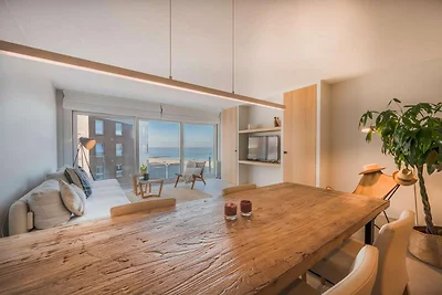 Zonnig appartement met zijdelings zeezicht