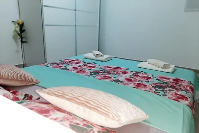 Apartments Tomislav - Two Bedroom Apartment w...