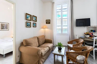 LAT1101 / Unterkunft nur einen Steinwurf vom ...