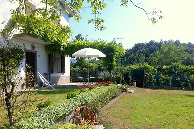 Villetta con giardino, terrazza e barbecue