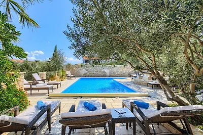 Appartamento a Murter con piscina