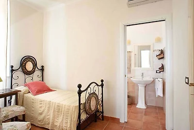 Moderna villa a Campanella-gianforma con pisc...