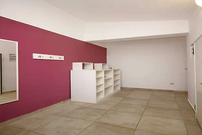 Ruim en rustig Srima-appartement