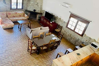 Geräumiges Chalet mit Terrasse und Grill