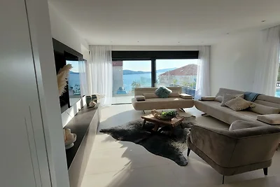 Villa Oasis - Five Bedroom Villa with Private...