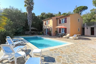 Incantevole villa con piscina privata a...