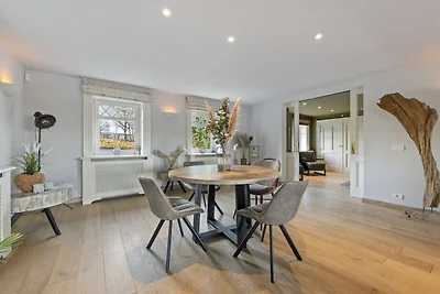 Luxus Landhaus mit Pool