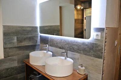 Berghaus in Bessans mit Alpenblick