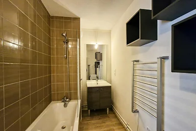 Renovierte Wohnung · Terrasse · Zentrum des R...