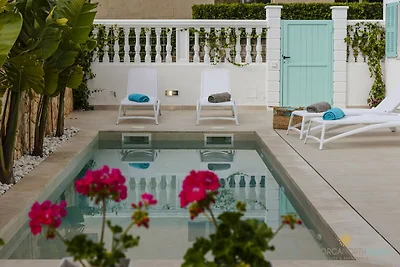 Villa Veles Dos: Tu Escapada de Lujo Frente a...