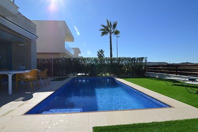 Moderne villa aan de Costa Blanca met...