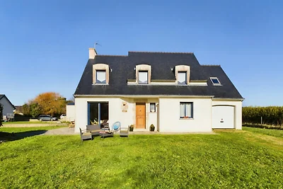 Ferienwohnung in Kerity in der Nähe des Stran...