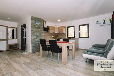 Bled Prestigious and Stylish Apartments - Sta...