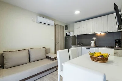 Casa mobile a Banjole con spiaggia sul mare
