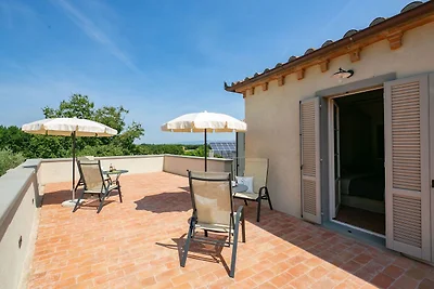 Plüsch-Ferienhaus in Cortona mit Jacuzzi