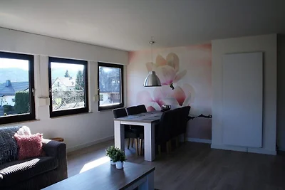 Ferienwohnung mit Balkon und Garten