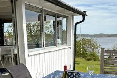 7 persone case ad LYSEKIL