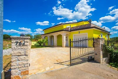 Villa in Porec mit Schwimmbecken