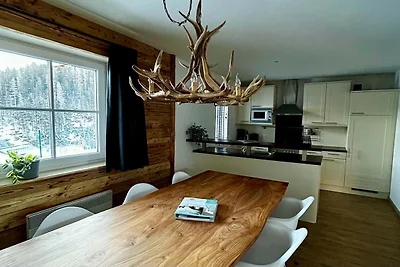 Alpine Apartment Near Ski Lift
