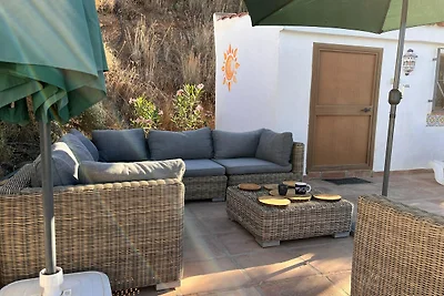 Villa met privézwembad op zee en de vallei