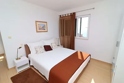 Charmantes Ferienhaus in Cara mit...