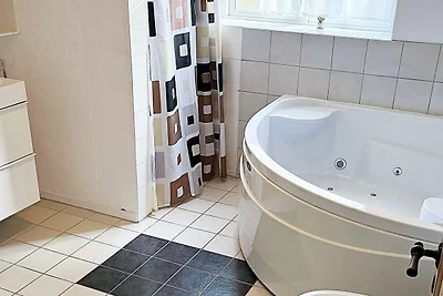 16 Personen Ferienhaus in Væggerløse