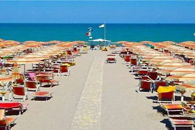 Urbane Appartement in Alba Adriatica bij Zee