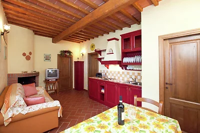 Farmhouse in Loro Ciuffenna with swimming...