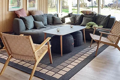 10 Personen Ferienhaus in Væggerløse-By Traum