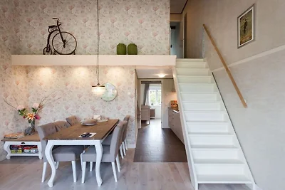 Schönes Ferienhaus in Horssen mit Garten