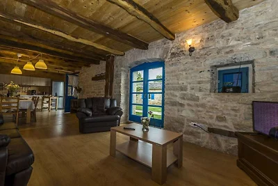 Villa in Pazin mit Barbecue und Wifi