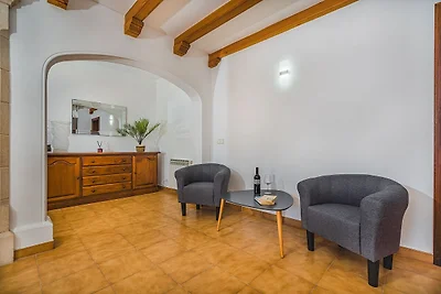 Friedliche Landvilla mit Pool