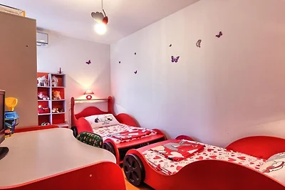 Three Bedroom Apartment with Sea View and Poo...