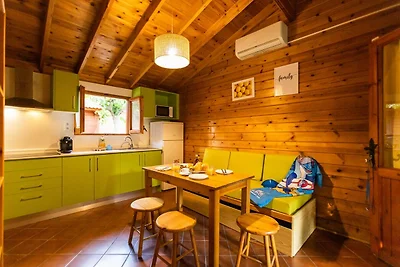 Schöner vollständig eingerichteter Bungalow