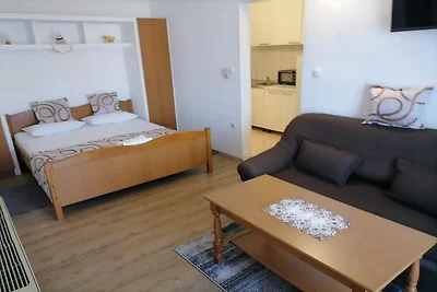 Apartments Libertas - One Bedroom Apartment w...