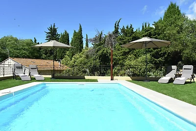 Moderne Villa mit privatem Pool