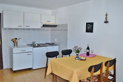 Apartments Jug - Comfort Studio Apartment wit...