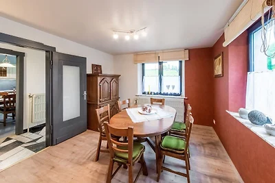 Ferienhaus in B�llingen mit Garten