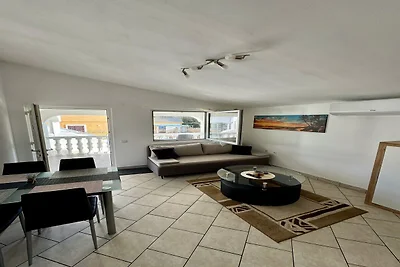 Apartment Didovi Dvori 2 with jacuzzi