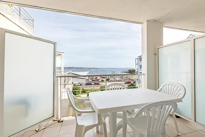 Geräumige Wohnung mit Meerblick