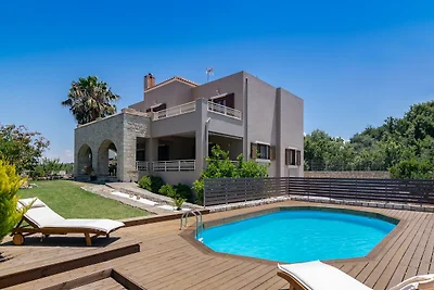 Villa in Prines met Privézwembad