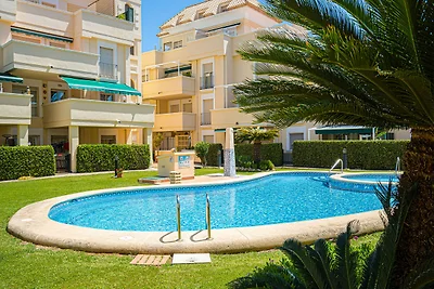 Wohnung mit Schwimmbad in Urb. Medina del Sol