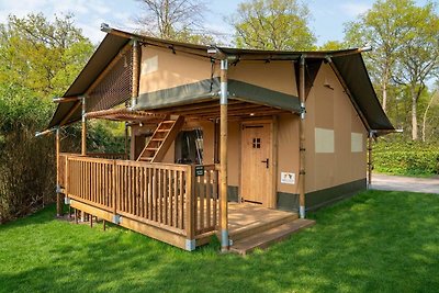 XL-Glamping-Zelt mit Bad in Lathum