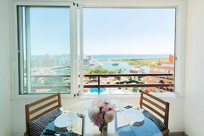 Ferienwohnung in Roses mit Meerblick und Pool